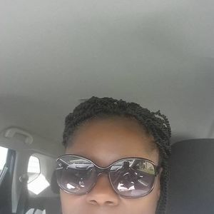 Meet your Posher, Sherrie